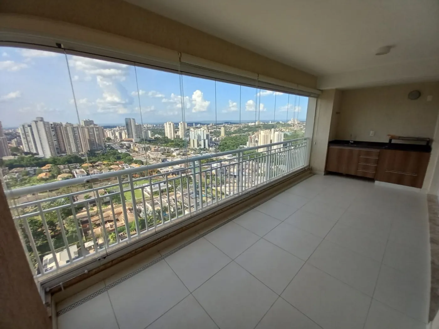 Alugar Apartamentos / Padrão em Ribeirão Preto R$ 6.200,00 - Foto 4