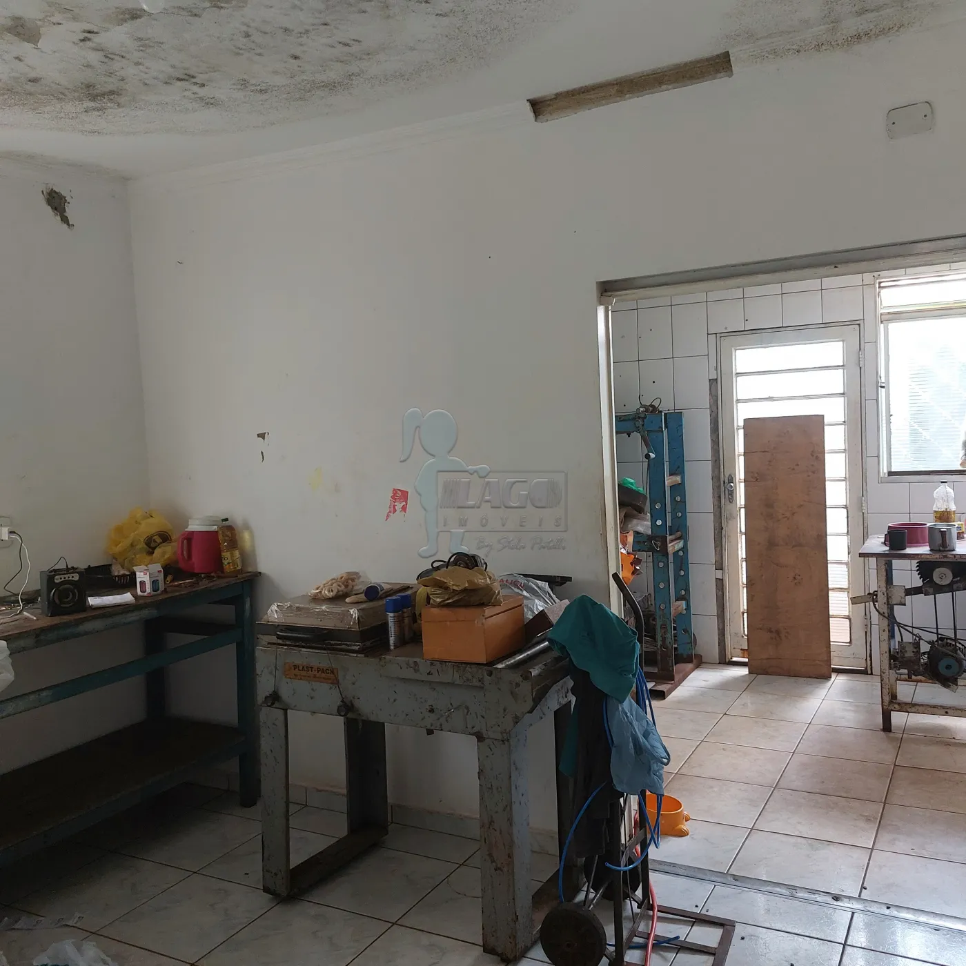 Comprar Casas / Padrão em Ribeirão Preto R$ 180.000,00 - Foto 5