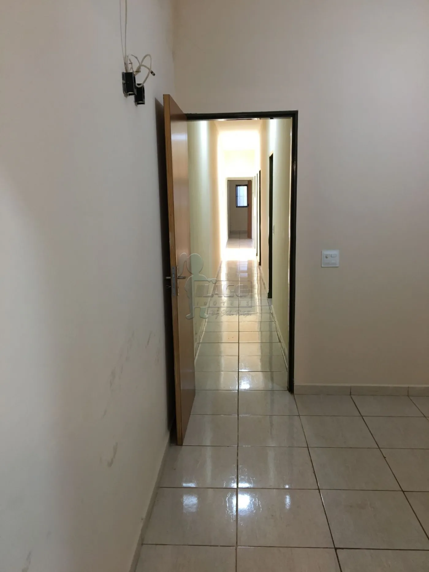 Alugar Casas / Padrão em Ribeirão Preto R$ 1.650,00 - Foto 5