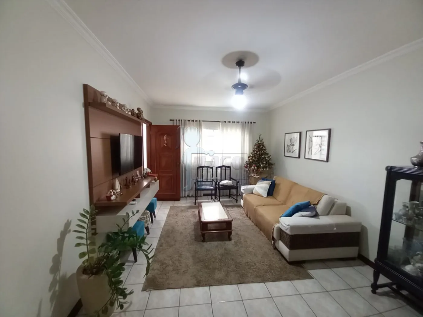 Comprar Casas / Padrão em Ribeirão Preto R$ 400.000,00 - Foto 1