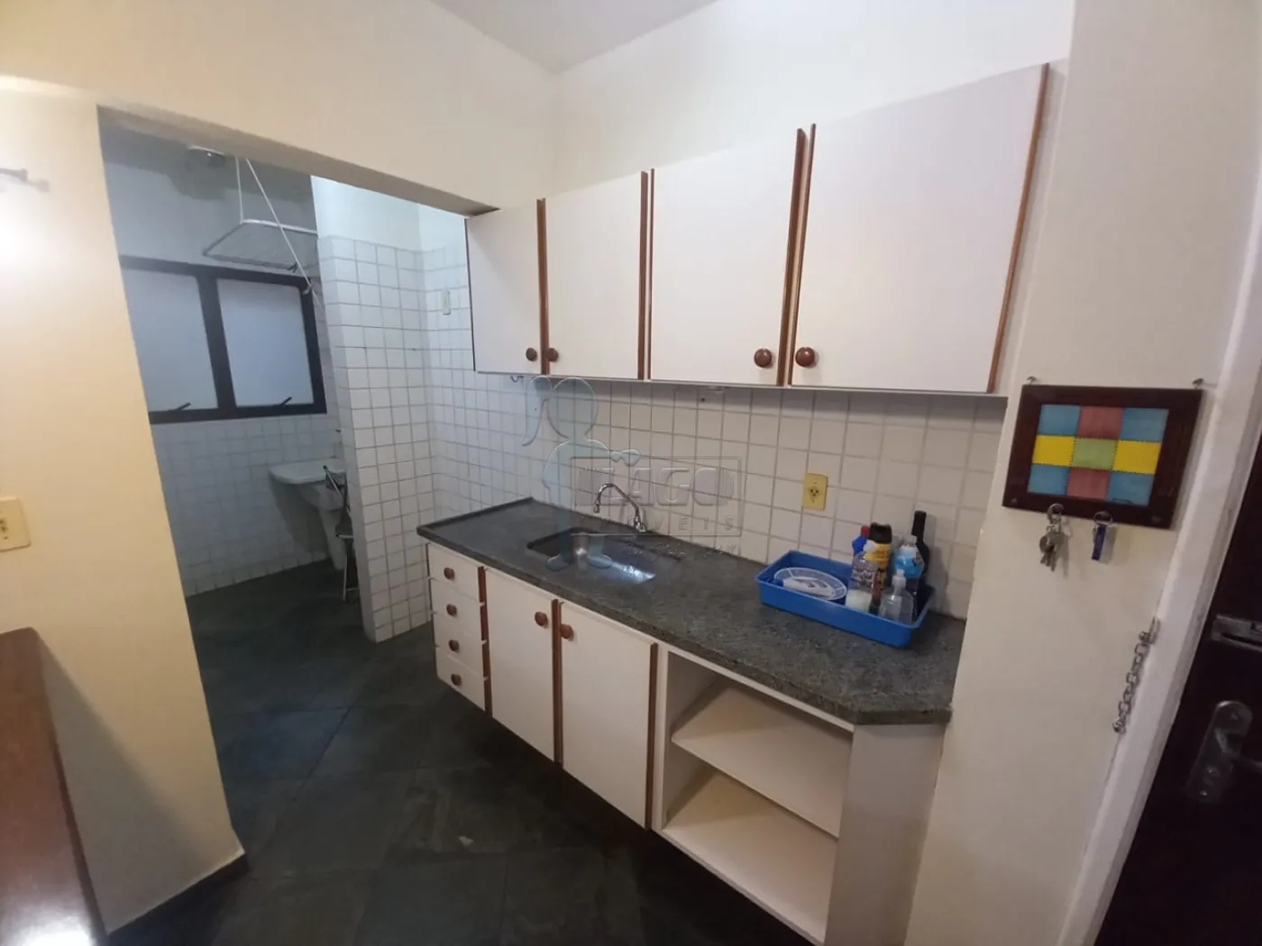 Alugar Apartamentos / Padrão em Ribeirão Preto R$ 1.800,00 - Foto 5