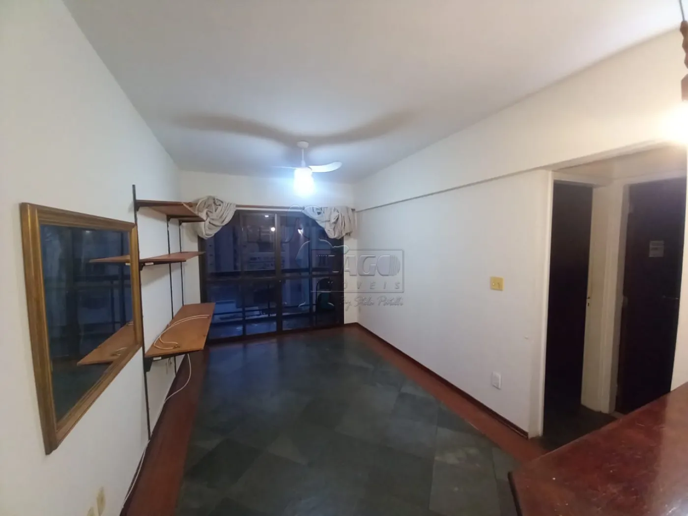 Alugar Apartamentos / Padrão em Ribeirão Preto R$ 1.800,00 - Foto 1