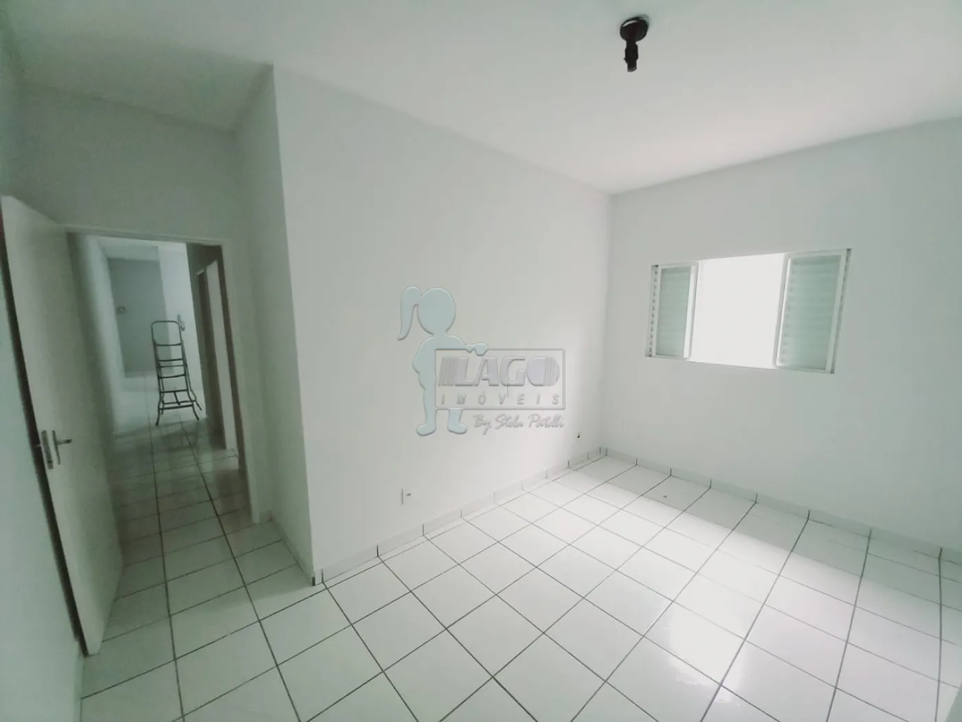 Alugar Casas / Padrão em Ribeirão Preto R$ 1.650,00 - Foto 3