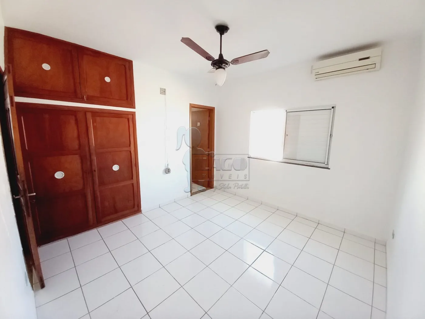 Alugar Casas / Padrão em Ribeirão Preto R$ 2.300,00 - Foto 4