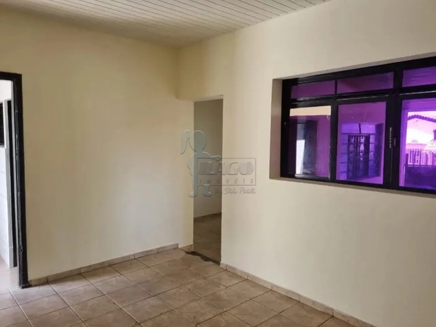 Alugar Casas / Padrão em Ribeirão Preto R$ 1.800,00 - Foto 2