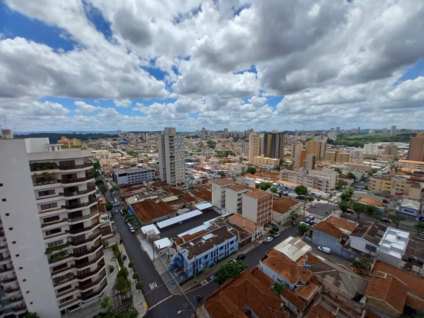 Alugar Apartamentos / Padrão em Ribeirão Preto R$ 1.700,00 - Foto 9