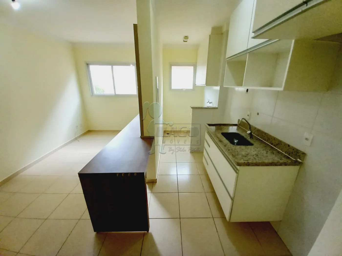 Alugar Apartamentos / Padrão em Ribeirão Preto R$ 1.300,00 - Foto 4
