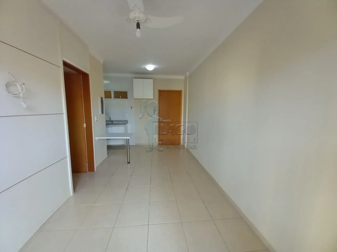 Alugar Apartamentos / Padrão em Ribeirão Preto R$ 1.250,00 - Foto 1