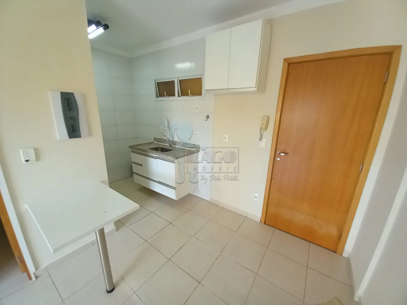 Alugar Apartamentos / Padrão em Ribeirão Preto R$ 1.250,00 - Foto 2