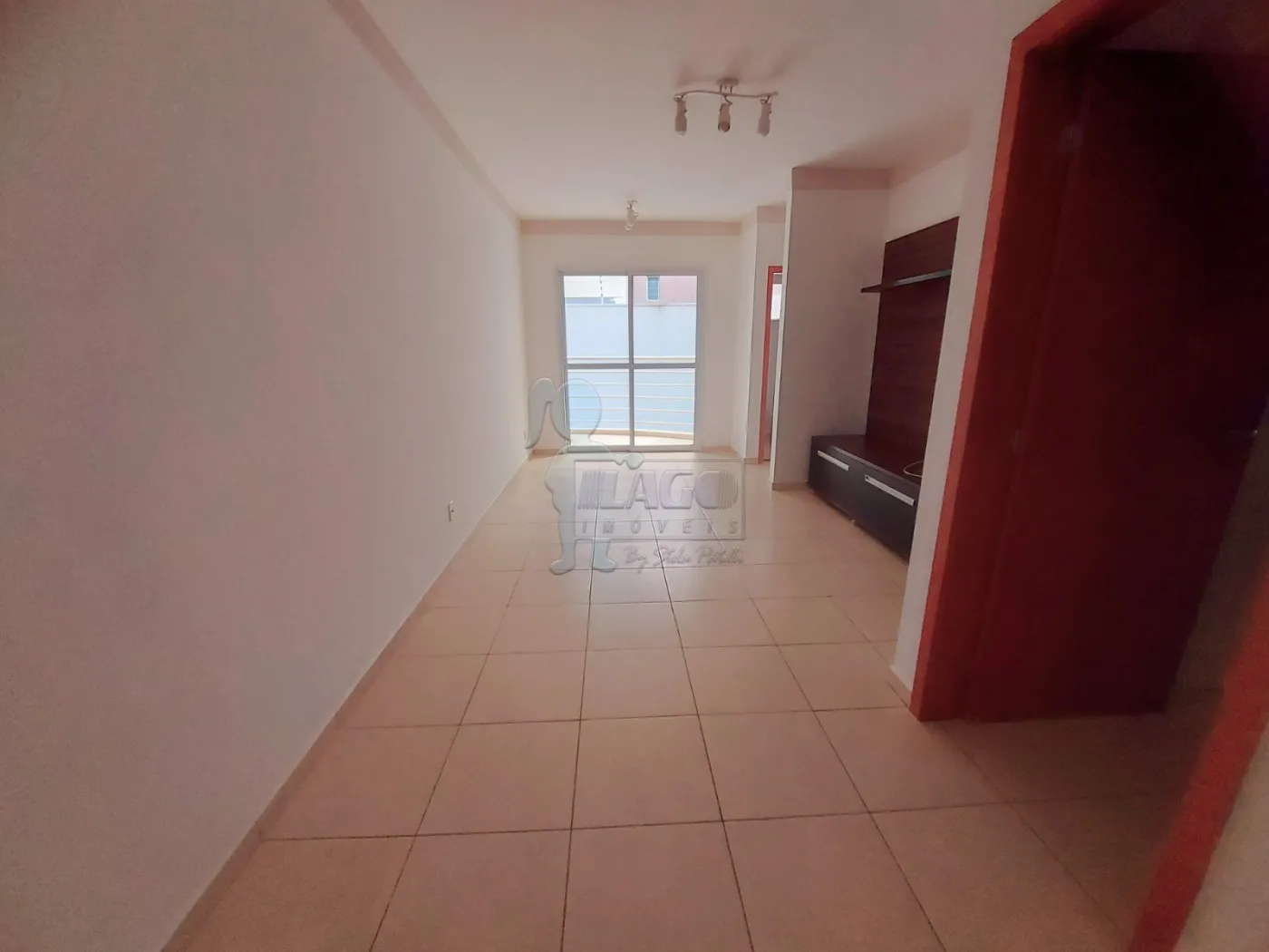 Alugar Apartamentos / Padrão em Ribeirão Preto R$ 1.600,00 - Foto 1