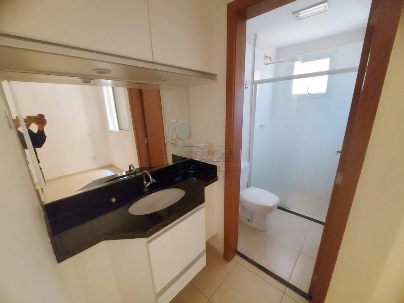 Alugar Apartamentos / Padrão em Ribeirão Preto R$ 1.600,00 - Foto 17