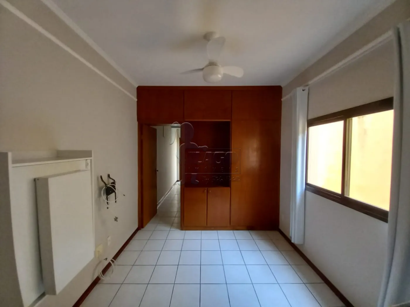 Alugar Apartamentos / Padrão em Ribeirão Preto R$ 900,00 - Foto 1