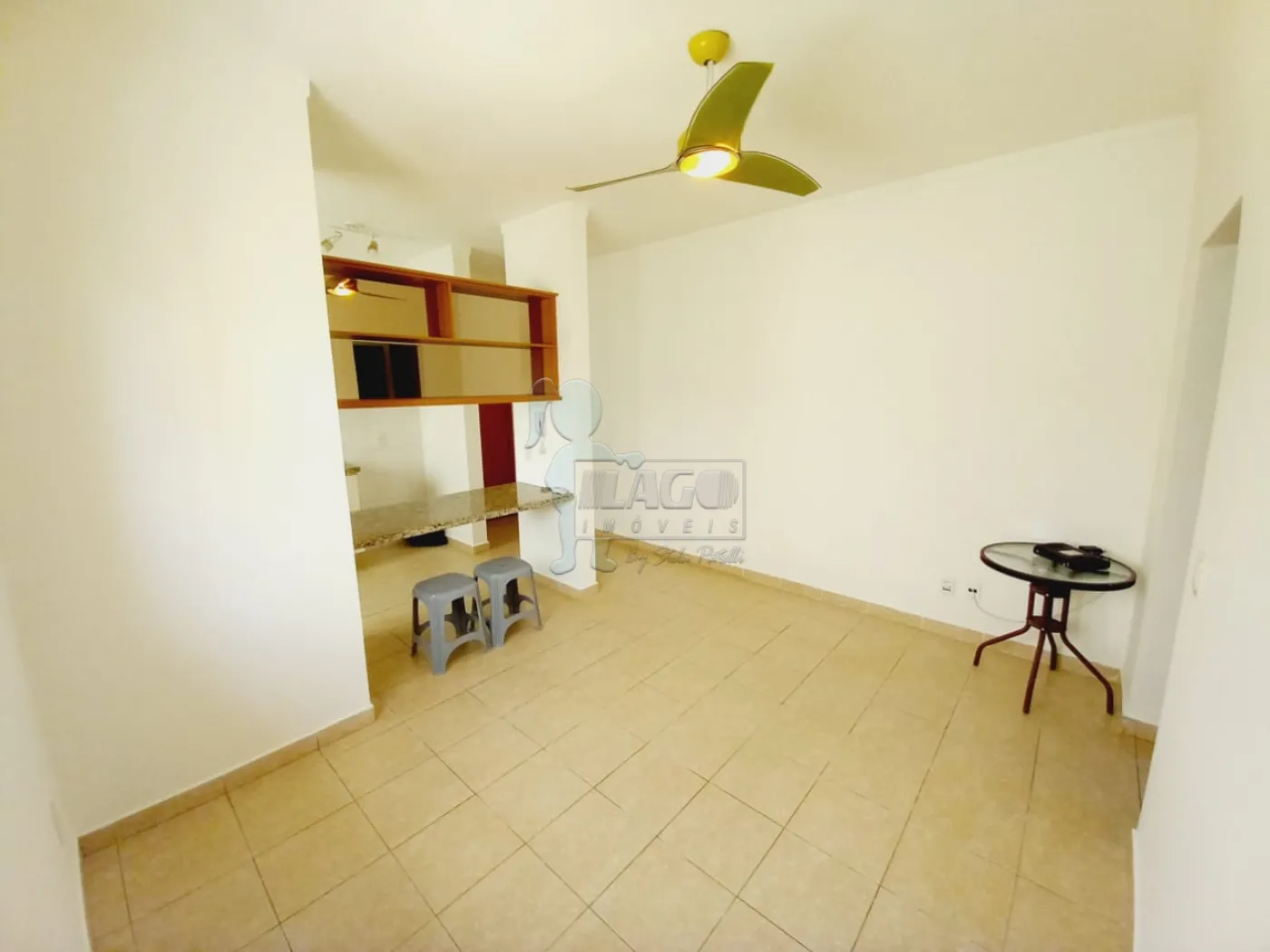 Alugar Apartamentos / Padrão em Ribeirão Preto R$ 800,00 - Foto 1