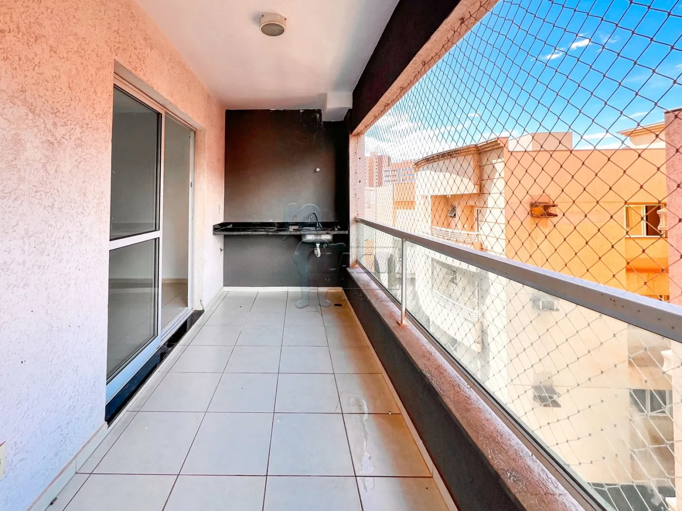 Alugar Apartamentos / Padrão em Ribeirão Preto R$ 2.300,00 - Foto 1