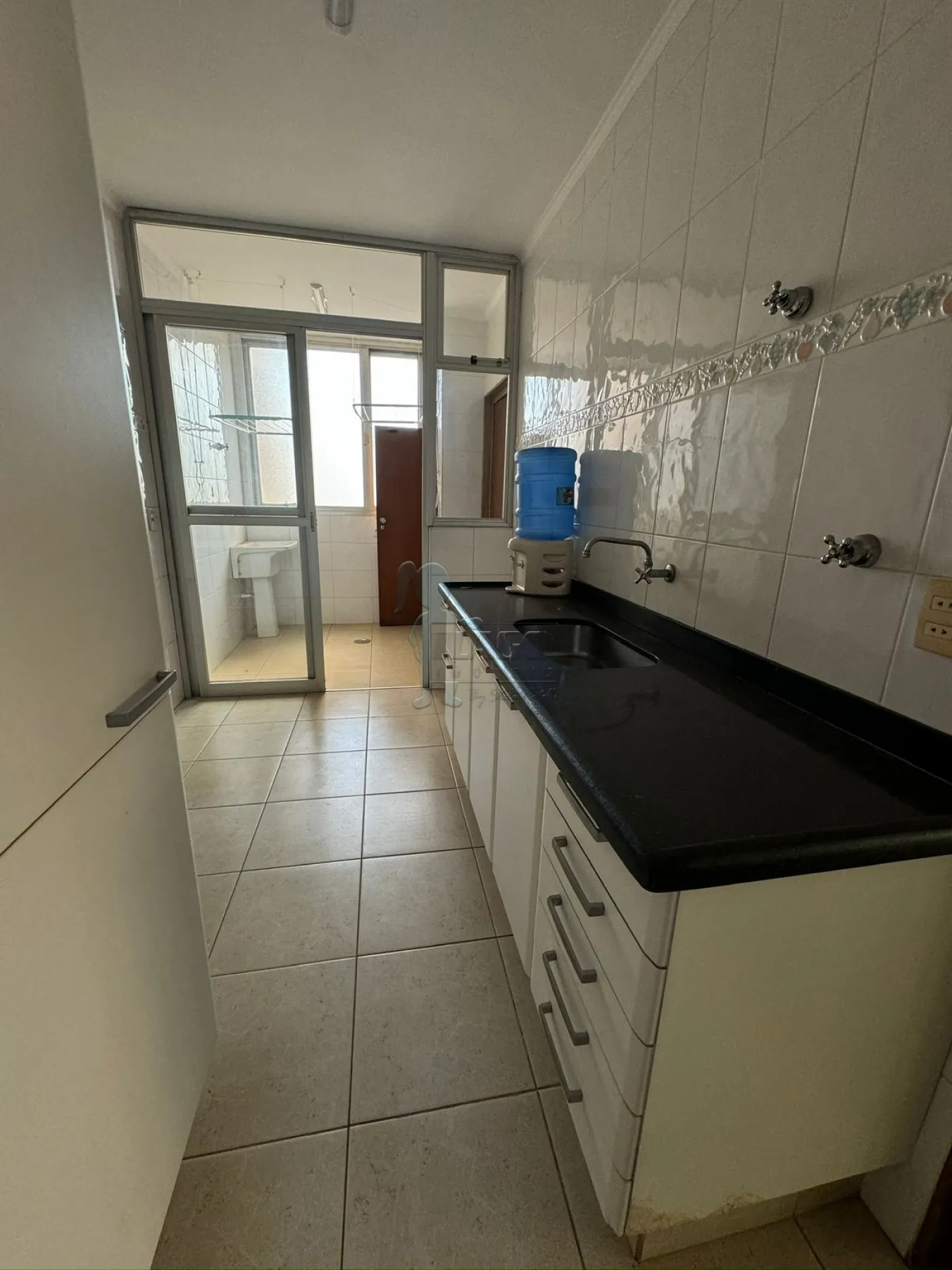 Alugar Apartamentos / Padrão em Ribeirão Preto R$ 1.100,00 - Foto 11