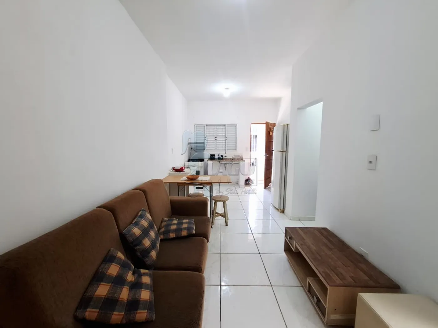 Alugar Casa / Padrão em Ribeirão Preto R$ 800,00 - Foto 5