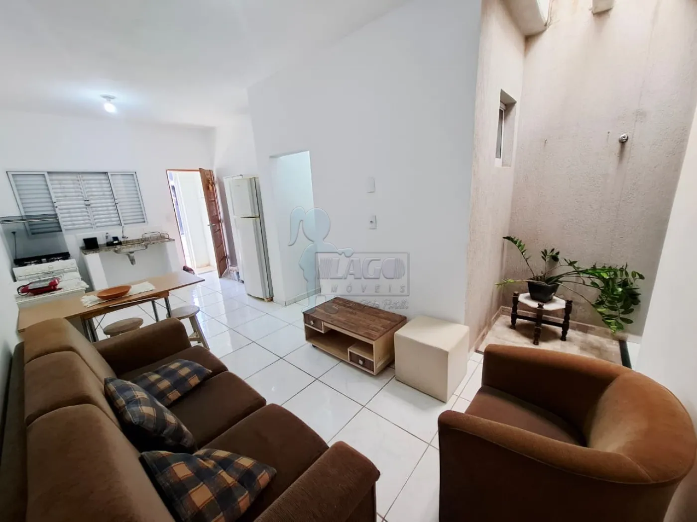 Alugar Casa / Padrão em Ribeirão Preto R$ 800,00 - Foto 6