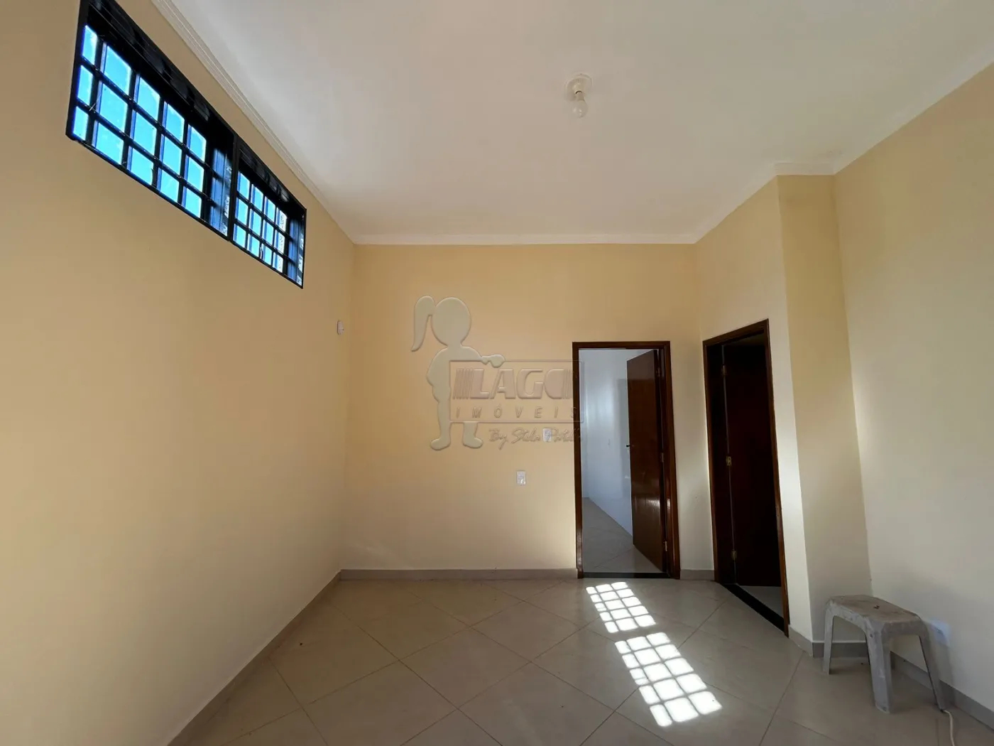 Comprar Casas / Padrão em Ribeirão Preto R$ 475.000,00 - Foto 1