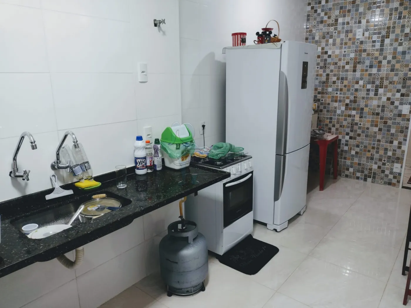 Alugar Casas / Padrão em Ribeirão Preto R$ 1.700,00 - Foto 18