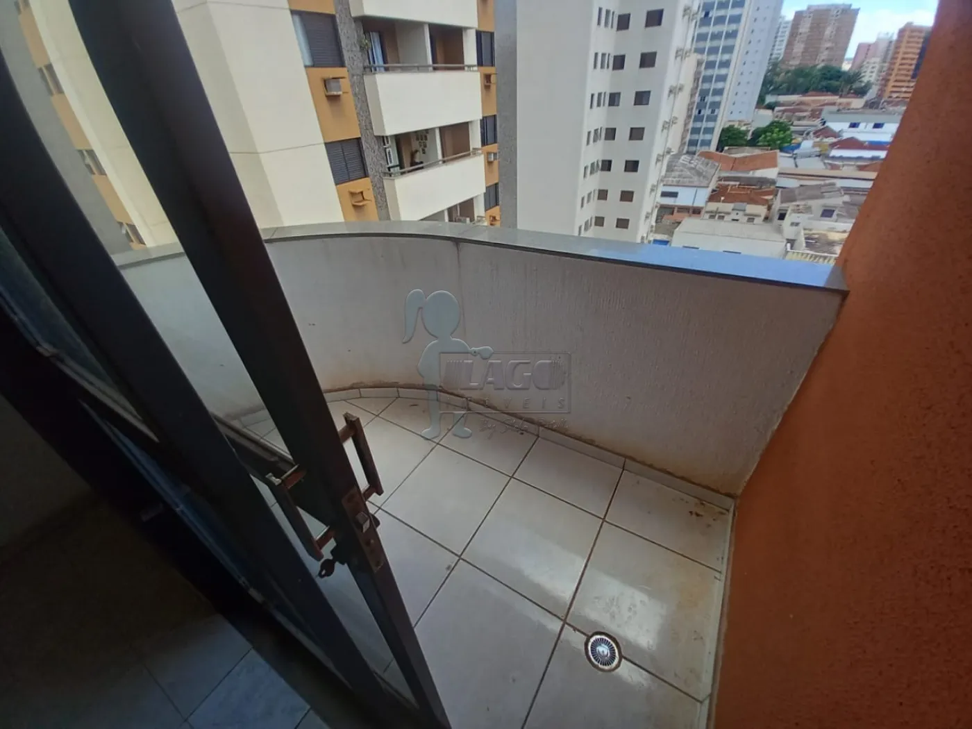 Alugar Apartamentos / Padrão em Ribeirão Preto R$ 900,00 - Foto 3