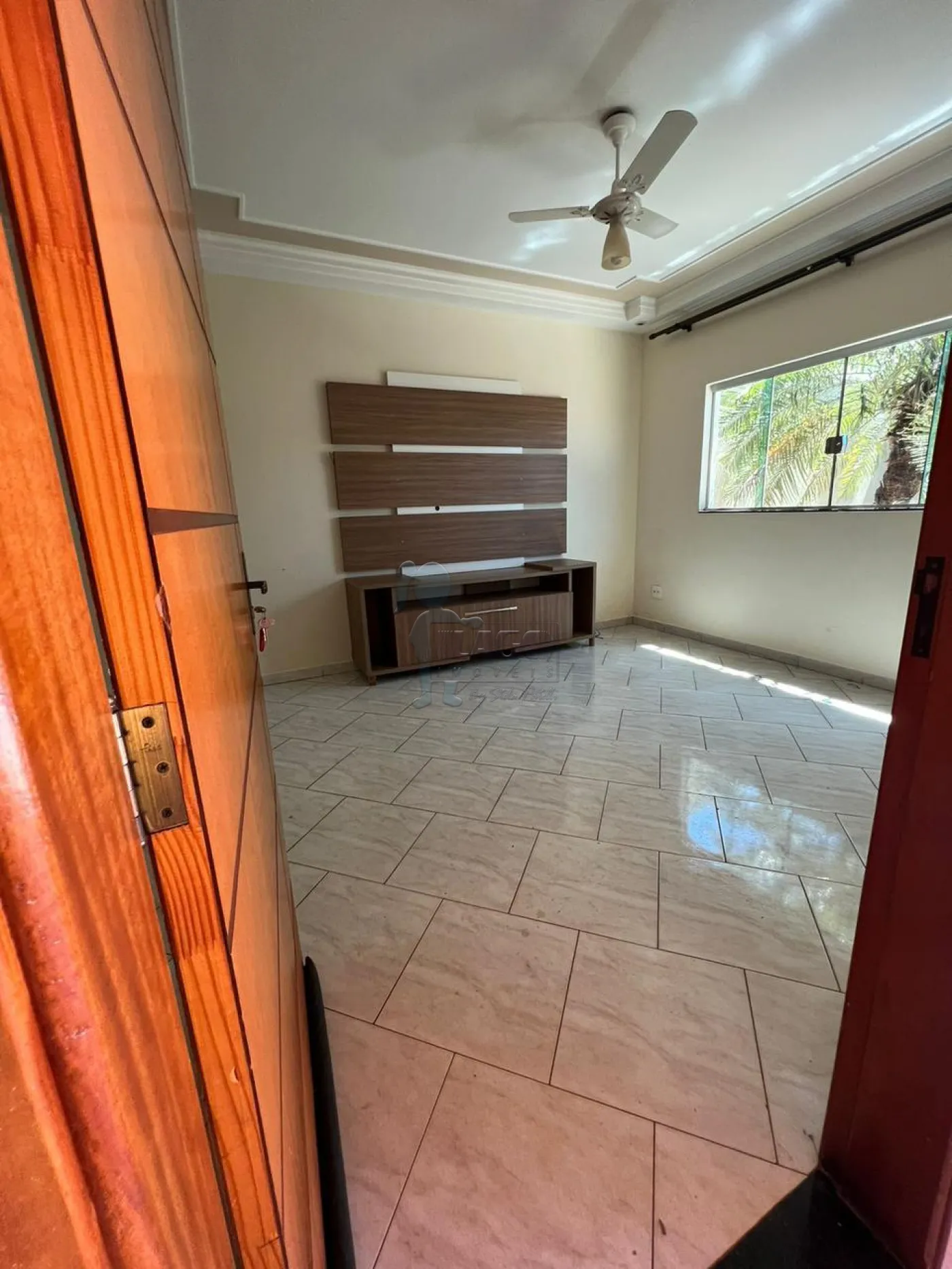 Comprar Casas / Padrão em Ribeirão Preto R$ 580.000,00 - Foto 4