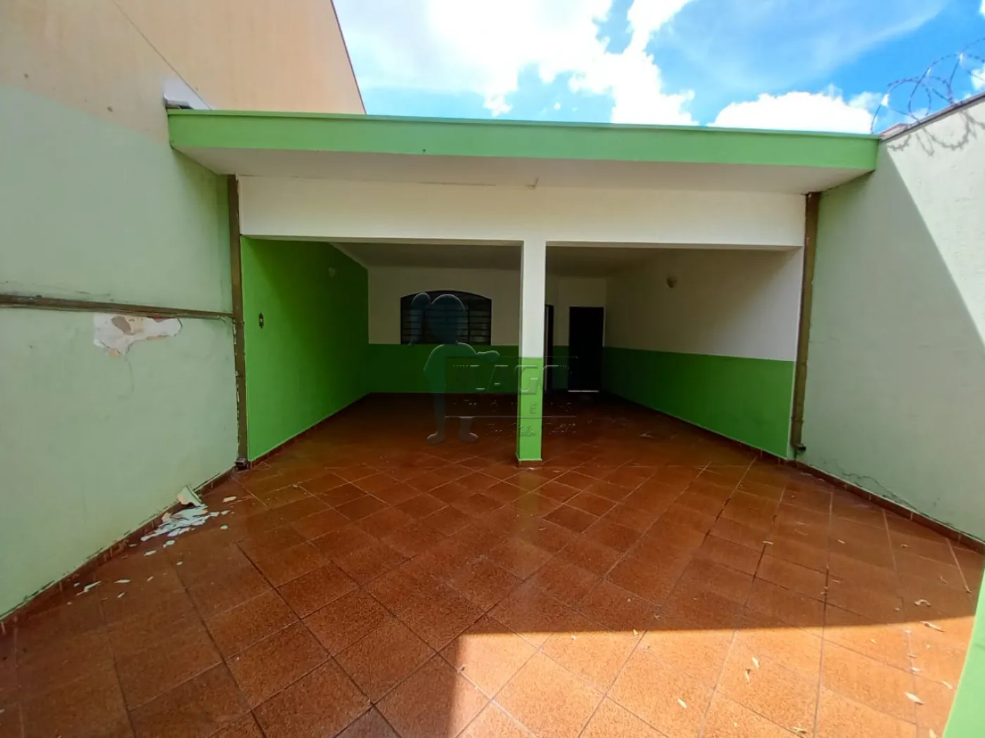 Alugar Casas / Padrão em Ribeirão Preto R$ 1.900,00 - Foto 3