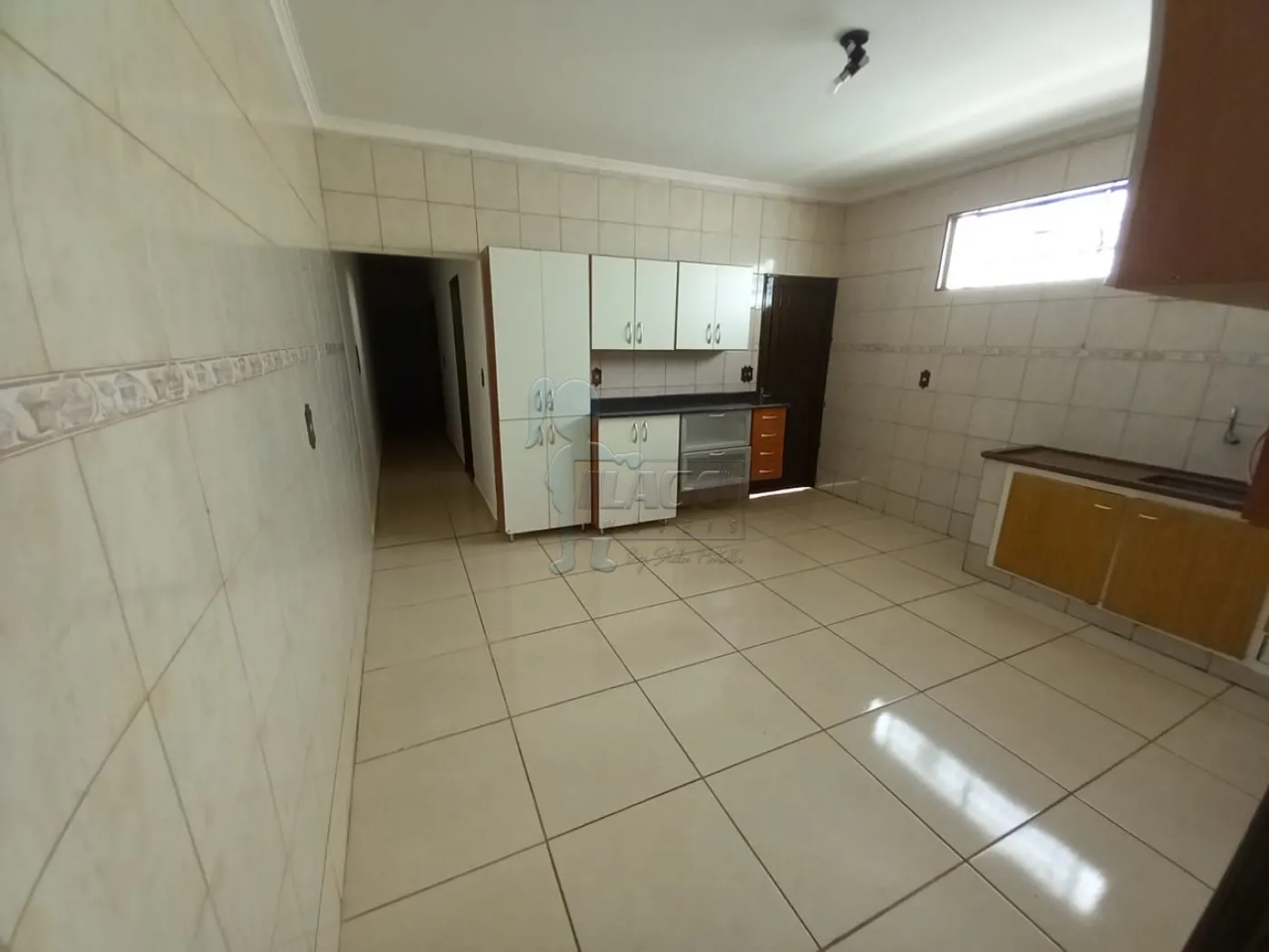 Alugar Casas / Padrão em Ribeirão Preto R$ 1.900,00 - Foto 6