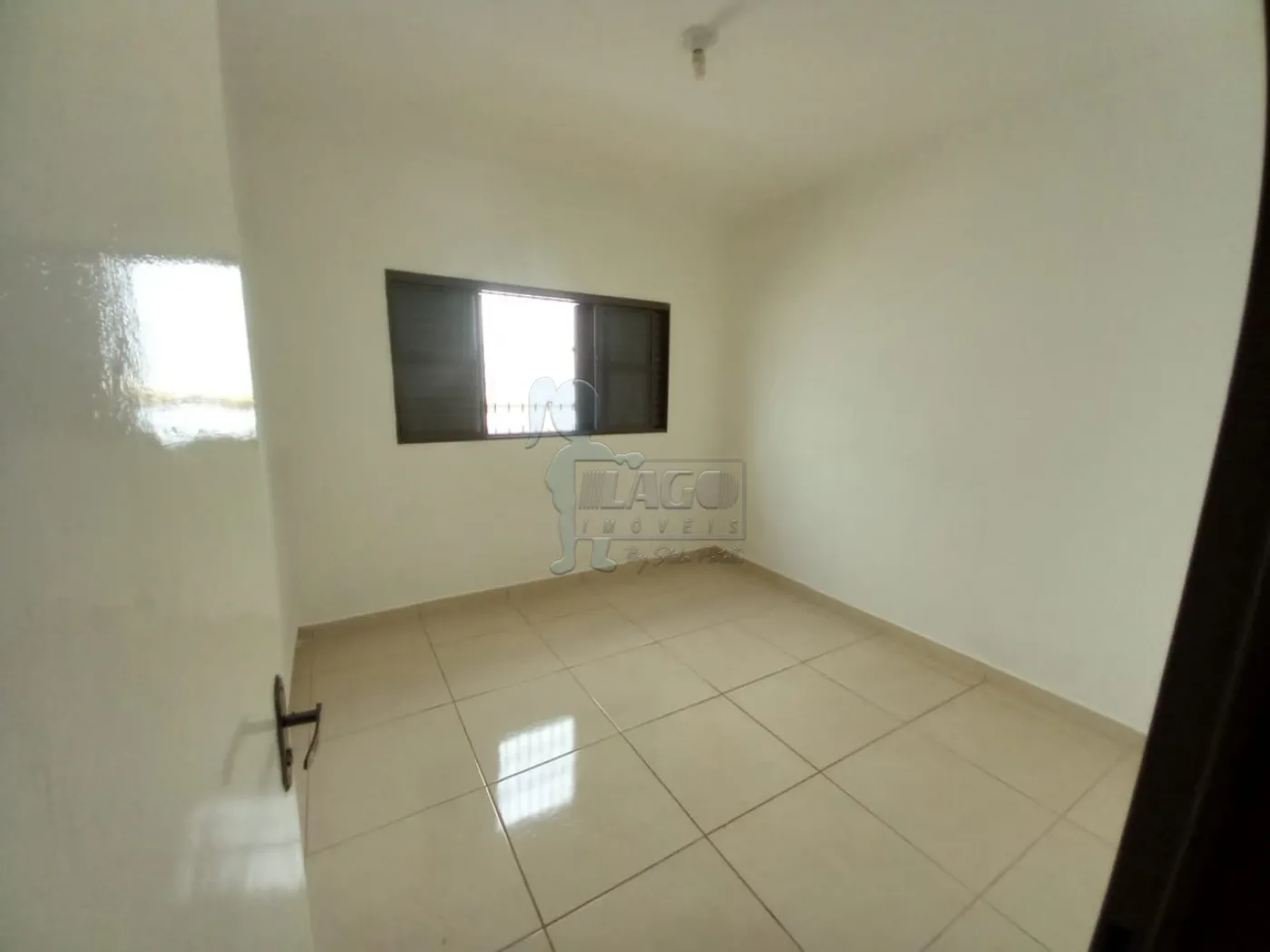 Alugar Casas / Padrão em Ribeirão Preto R$ 1.900,00 - Foto 9