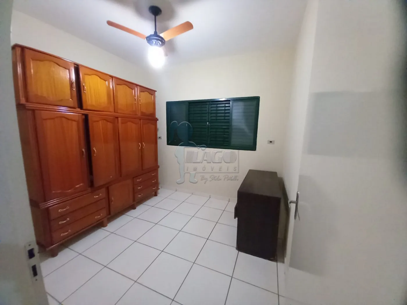 Alugar Casas / Padrão em Ribeirão Preto R$ 1.800,00 - Foto 8