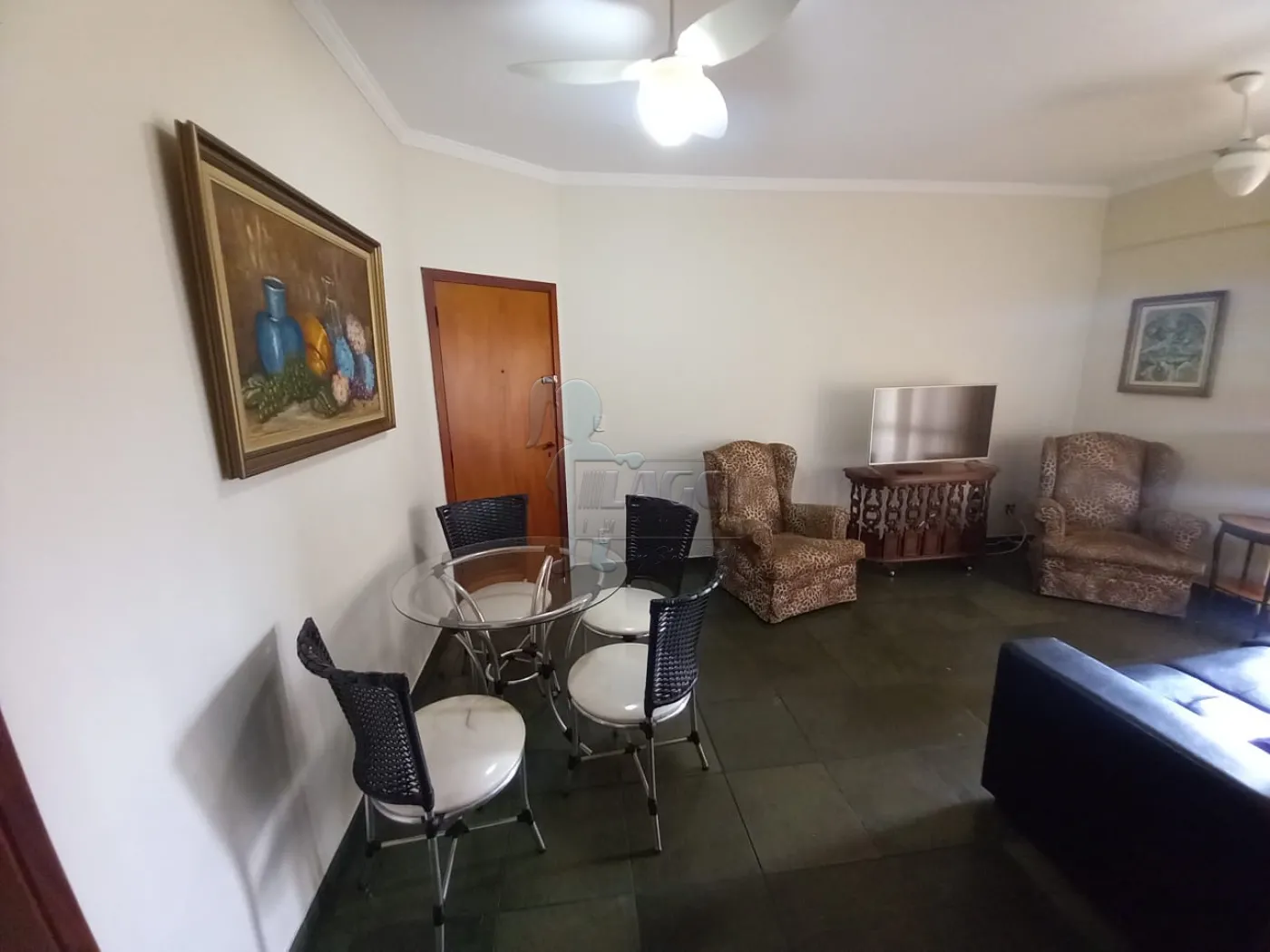 Alugar Apartamentos / Padrão em Ribeirão Preto R$ 1.800,00 - Foto 2