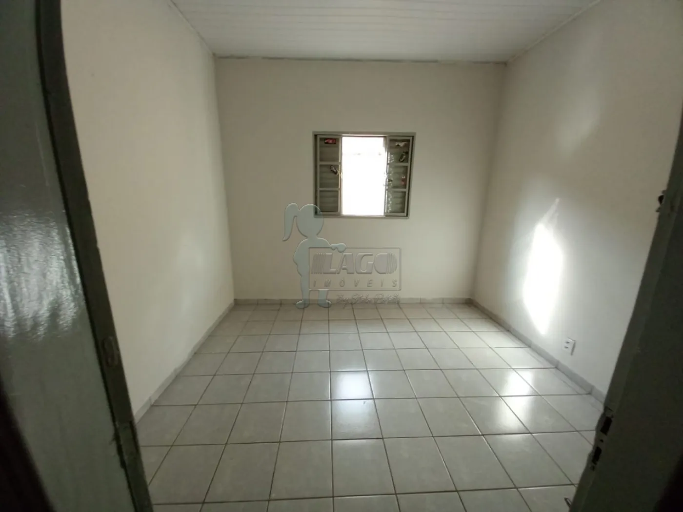 Alugar Casas / Padrão em Ribeirão Preto R$ 850,00 - Foto 3