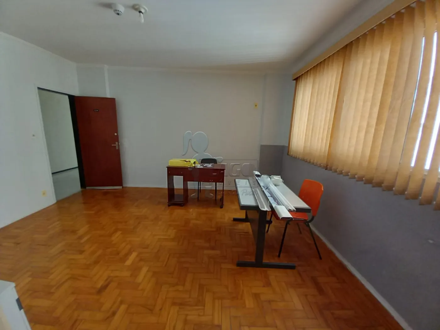 Alugar Comercial / Sala Comercial em Ribeirão Preto R$ 600,00 - Foto 2