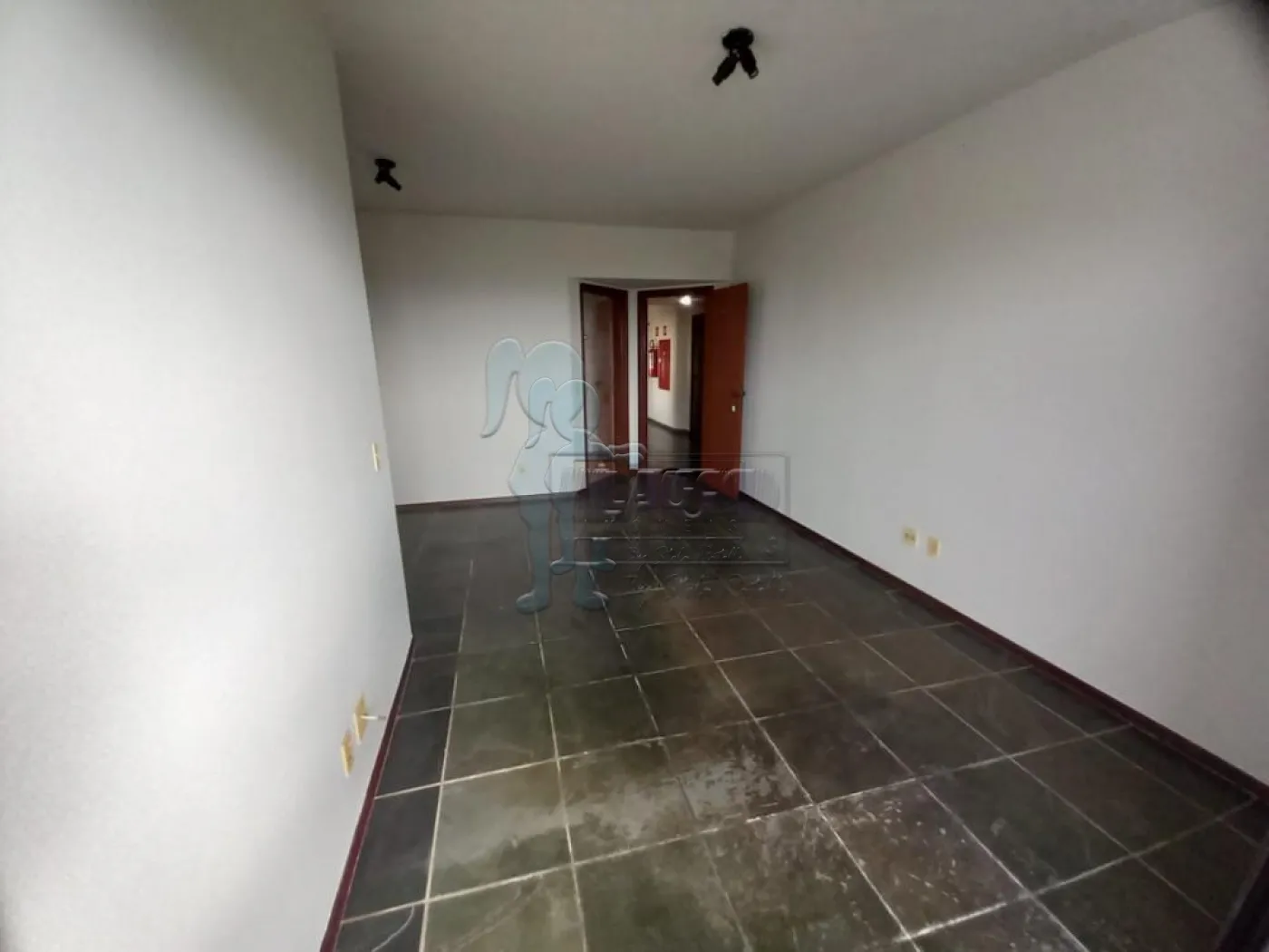 Alugar Apartamentos / Padrão em Ribeirão Preto R$ 1.600,00 - Foto 2