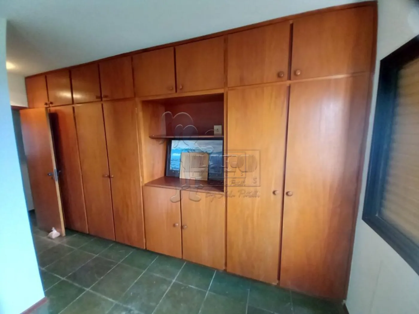 Alugar Apartamentos / Padrão em Ribeirão Preto R$ 1.600,00 - Foto 13