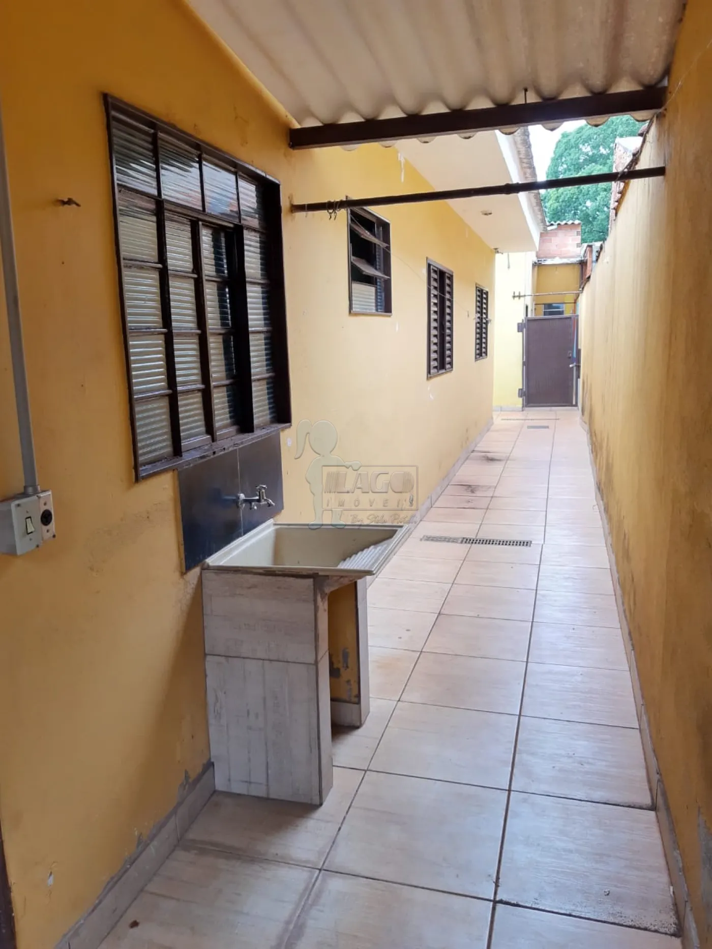 Comprar Casas / Padrão em Ribeirão Preto R$ 340.000,00 - Foto 2