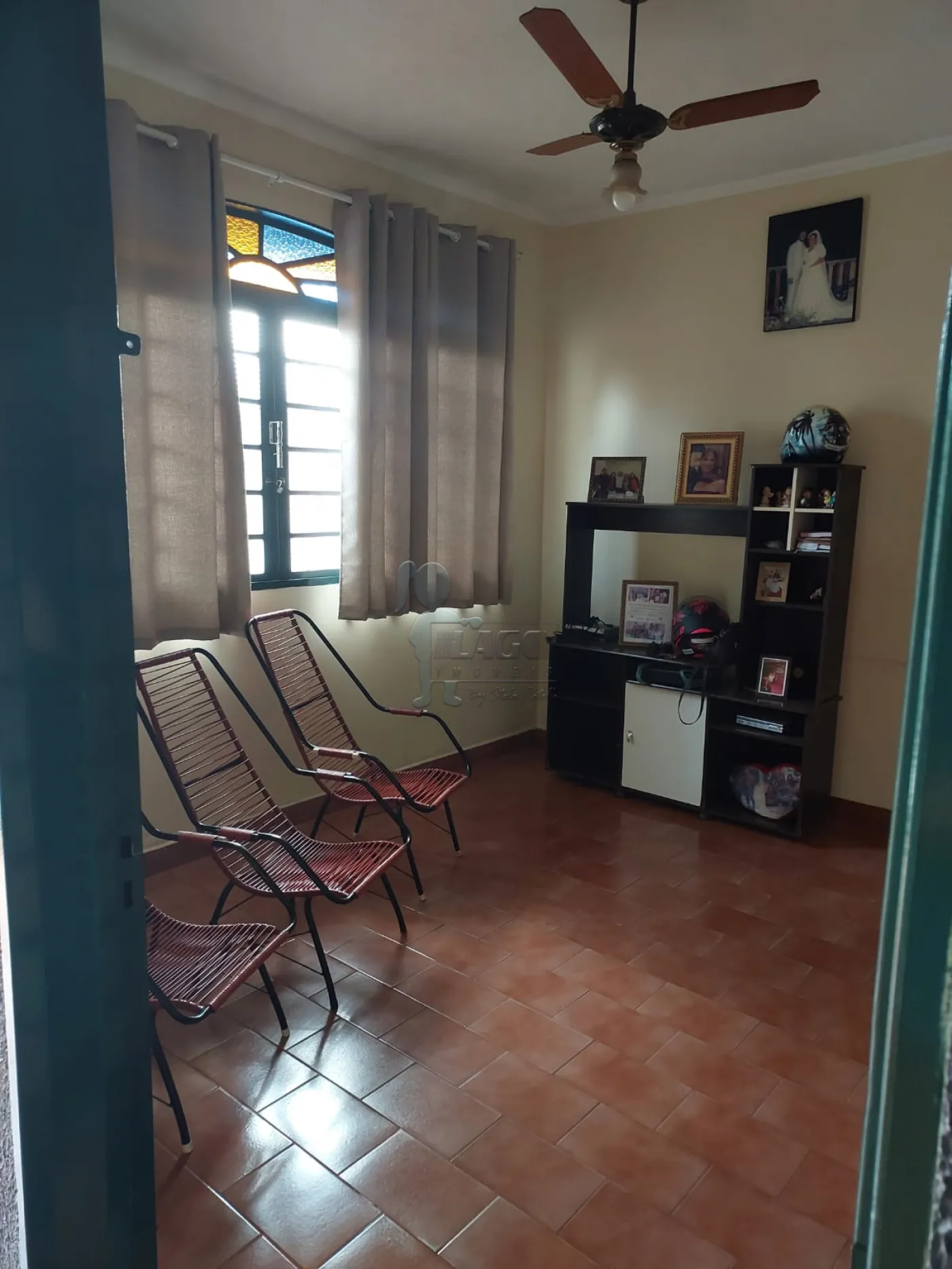 Comprar Casas / Padrão em Ribeirão Preto R$ 350.000,00 - Foto 1