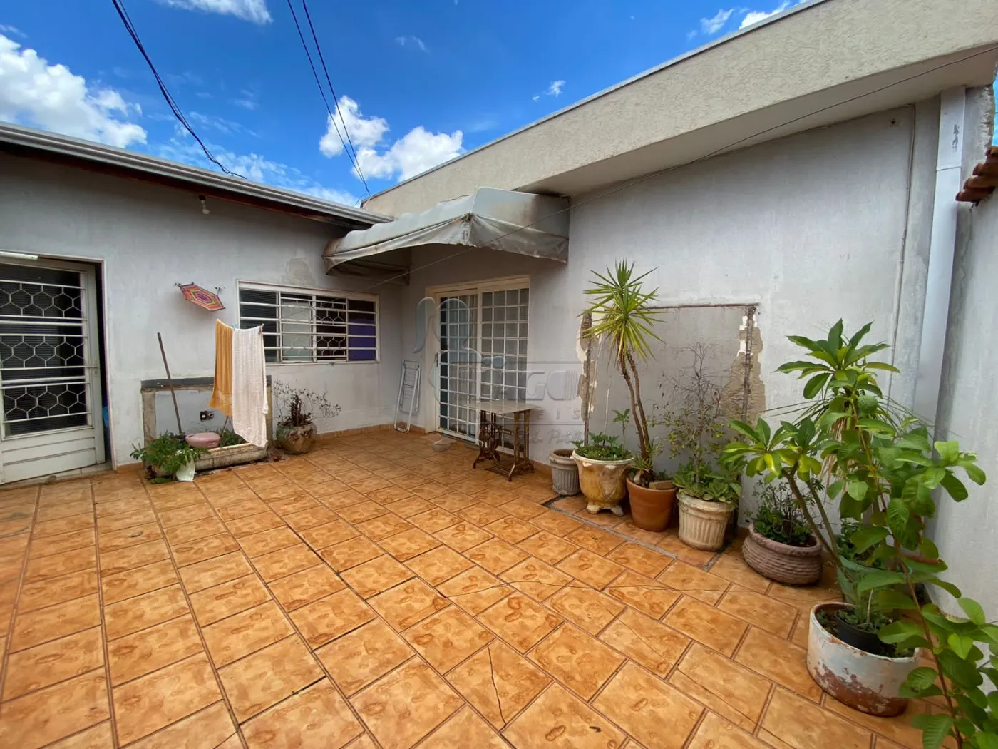 Comprar Casas / Padrão em Ribeirão Preto R$ 480.000,00 - Foto 1