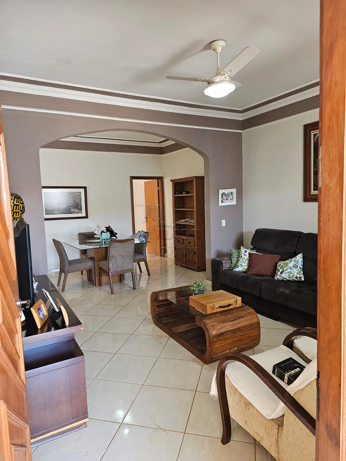 Comprar Casas / Padrão em Ribeirão Preto R$ 520.000,00 - Foto 2