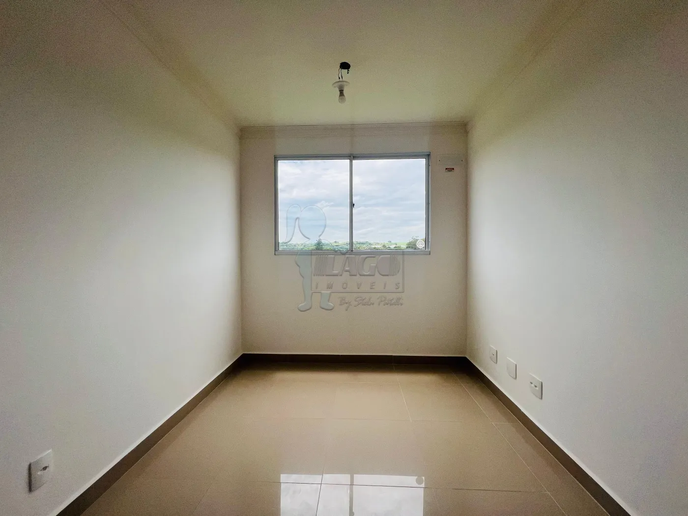 Alugar Apartamentos / Padrão em Ribeirão Preto R$ 1.300,00 - Foto 3