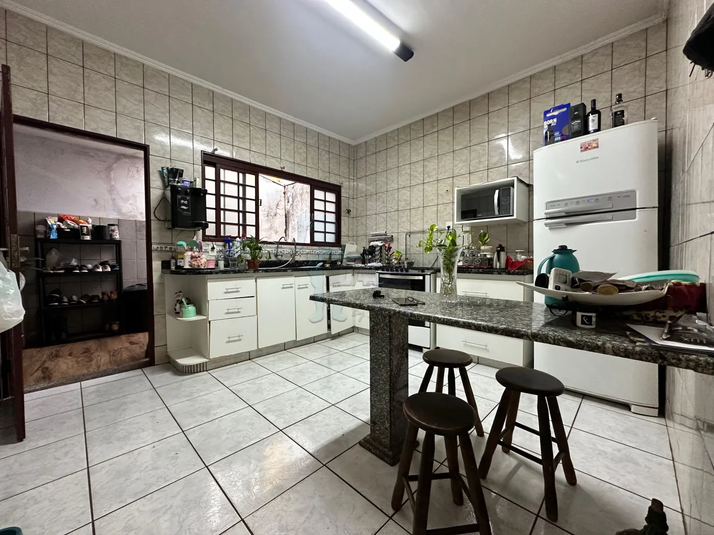 Comprar Casas / Padrão em Ribeirão Preto R$ 550.000,00 - Foto 4