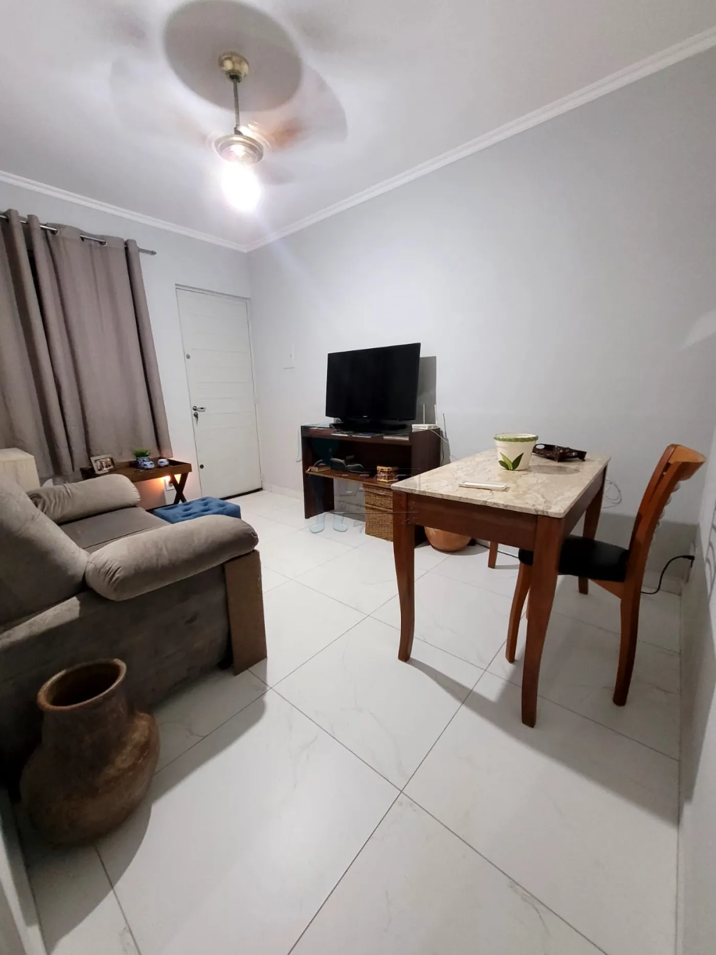 Comprar Apartamentos / Padrão em Ribeirão Preto R$ 115.000,00 - Foto 3