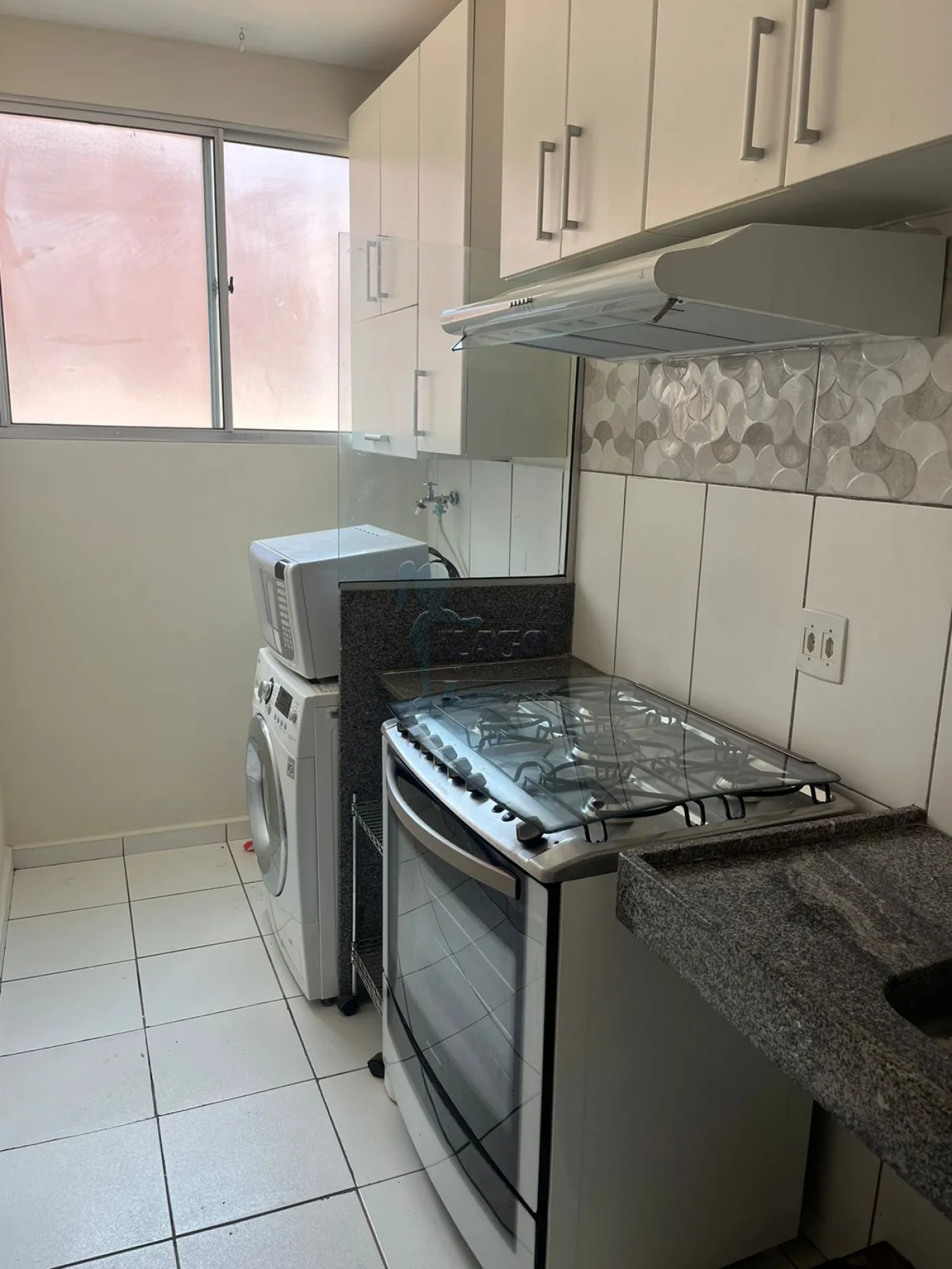 Alugar Apartamentos / Padrão em Ribeirão Preto R$ 1.600,00 - Foto 8