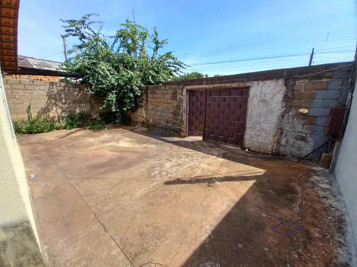 Comprar Casas / Padrão em Ribeirão Preto R$ 250.000,00 - Foto 1