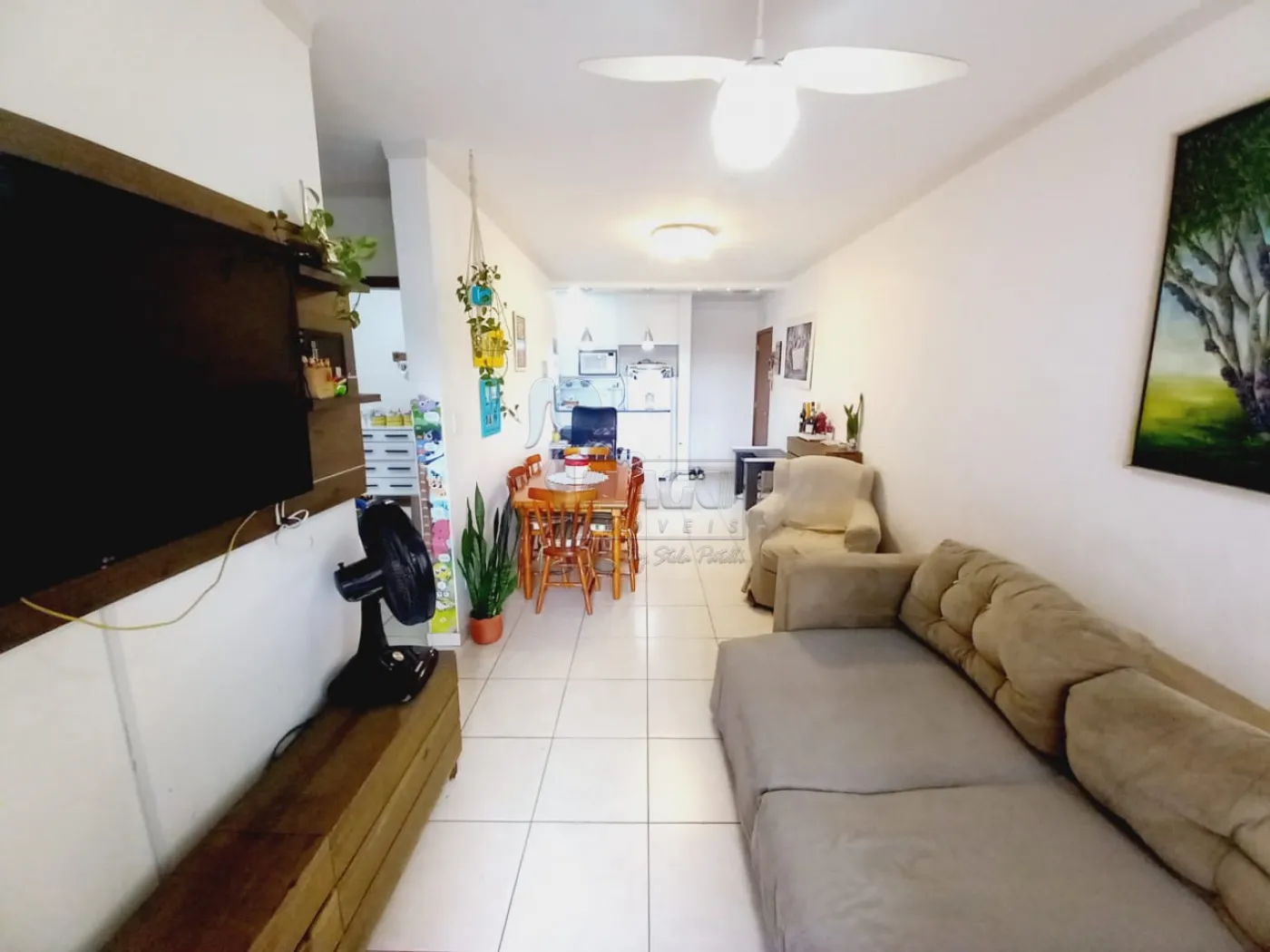 Alugar Apartamentos / Padrão em Ribeirão Preto R$ 1.200,00 - Foto 2