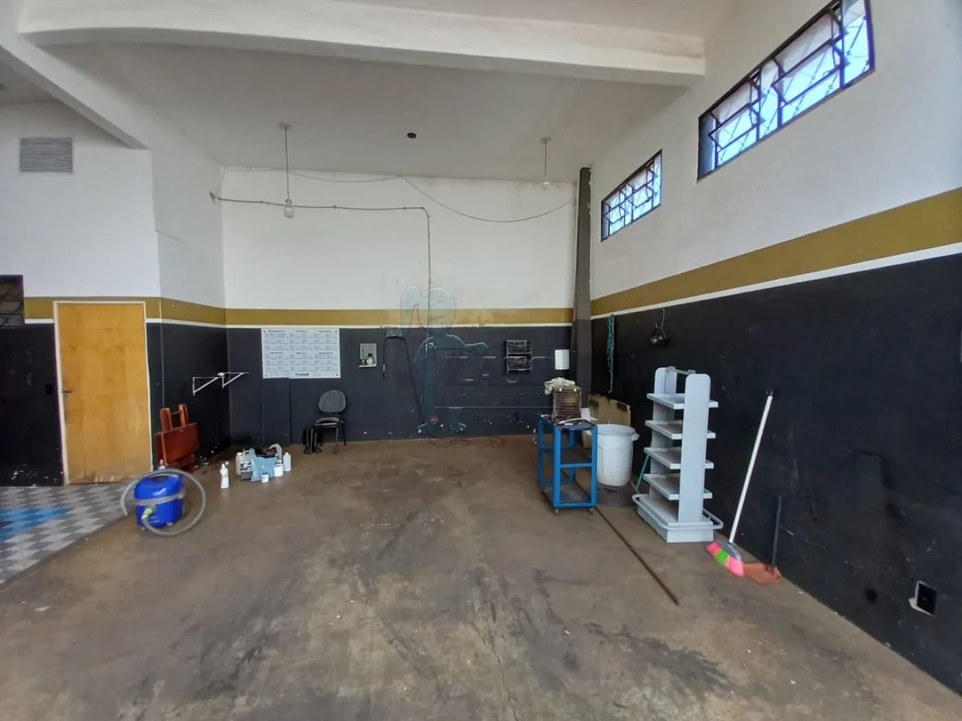 Alugar Comercial / Salão/Galpão/Armazém em Ribeirão Preto R$ 2.000,00 - Foto 2