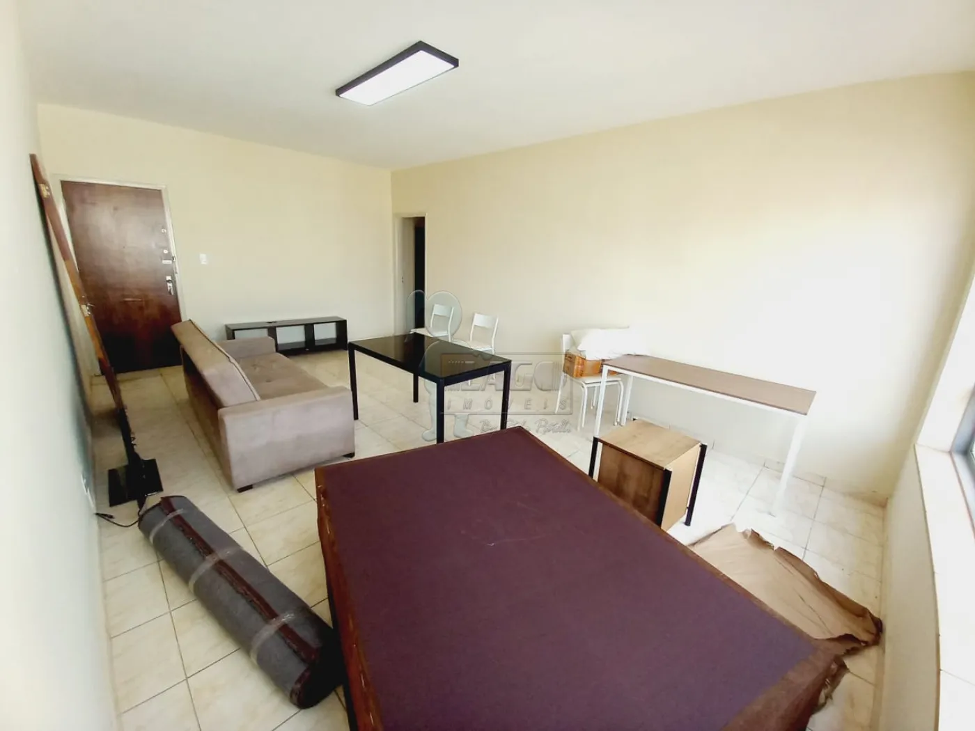 Alugar Apartamentos / Padrão em Ribeirão Preto R$ 1.900,00 - Foto 3