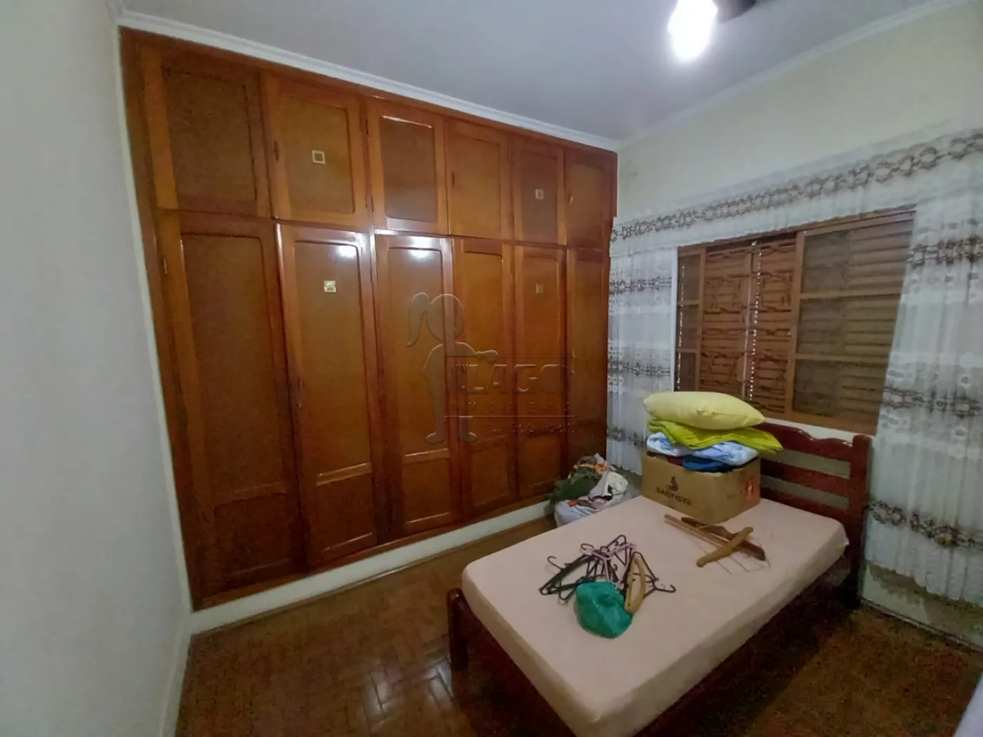 Alugar Casas / Padrão em Ribeirão Preto R$ 1.300,00 - Foto 4