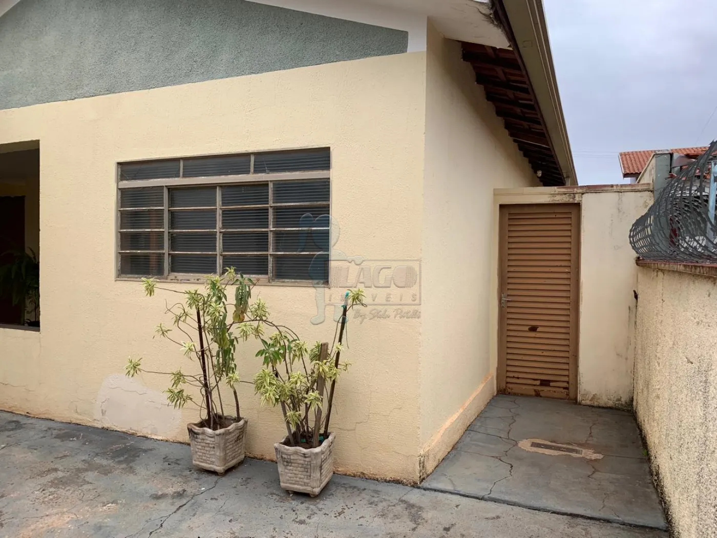 Comprar Casas / Padrão em Ribeirão Preto R$ 420.000,00 - Foto 4