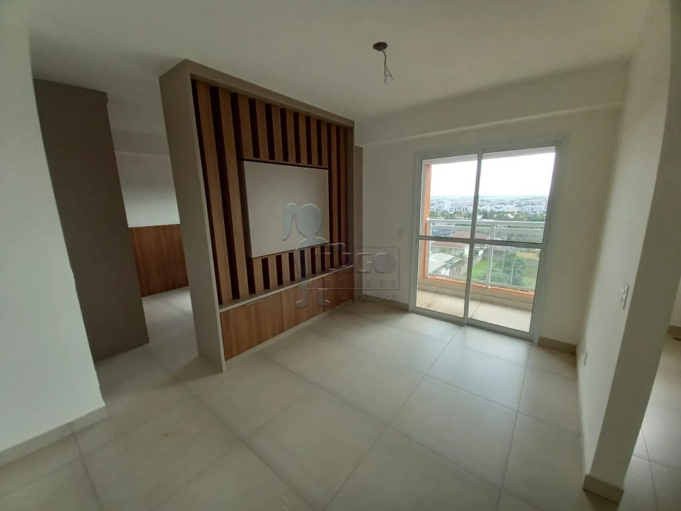 Alugar Apartamentos / Padrão em Ribeirão Preto R$ 2.500,00 - Foto 2