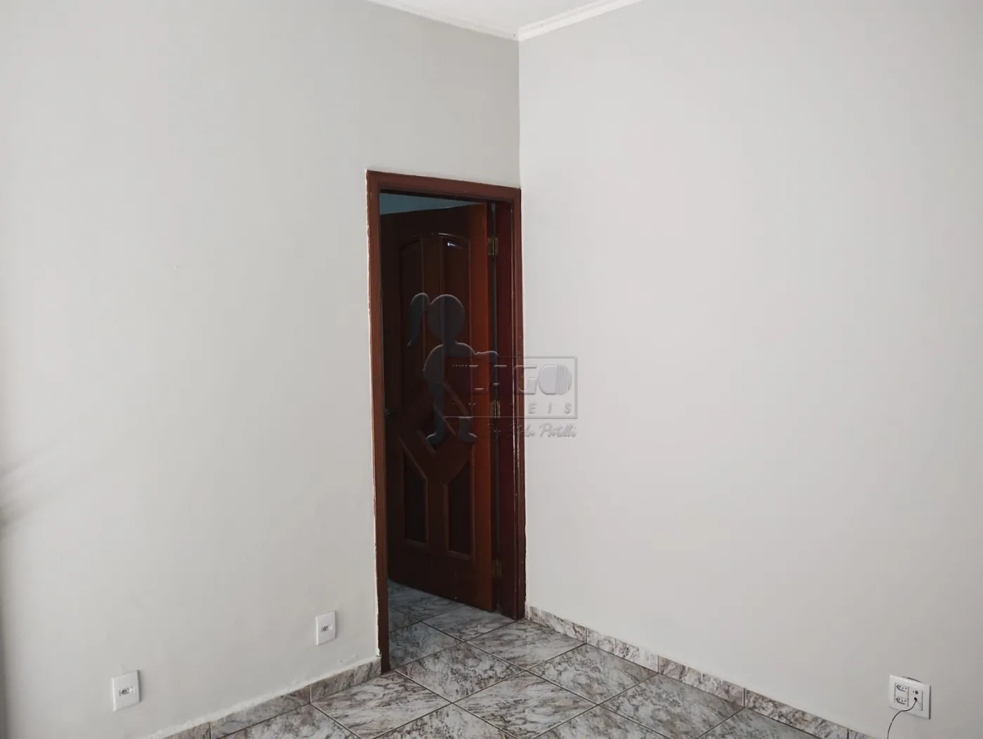 Comprar Casas / Padrão em Ribeirão Preto R$ 300.000,00 - Foto 4